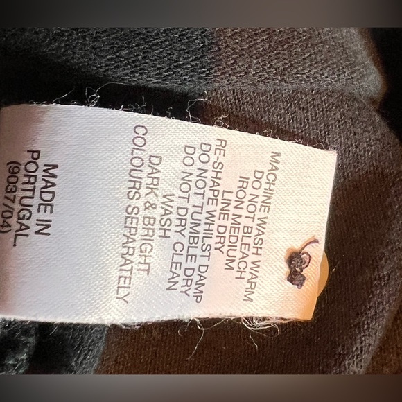 Burberry Men’s Large Black polo - Picture 7 of 7